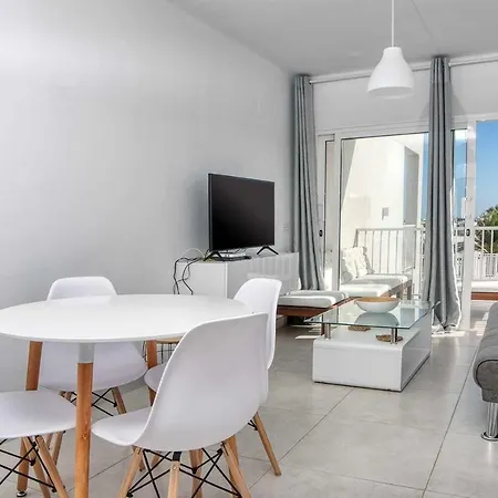 Sunset View Modern Private Poolside *