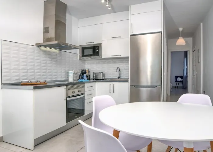 Sunset View Modern Private Poolside Σπίτι διακοπών *